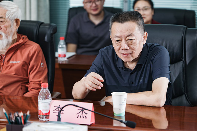 李杰