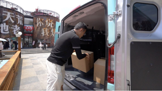 福田卡文乐福明窗畅行郑州