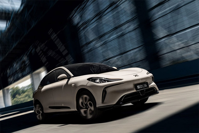 20万纯电SUV 昊铂HT和智己LS6怎么选