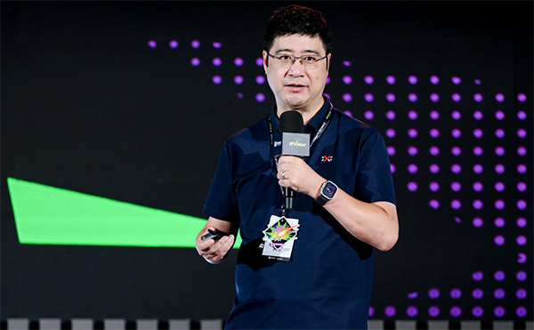 易鑫CTO贾志峰：Agentic大模型推动汽车金融智能化升级_图片新闻