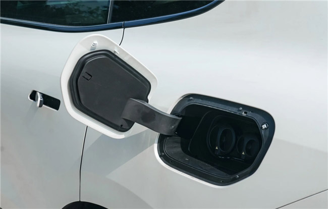 昊铂HT充电免费