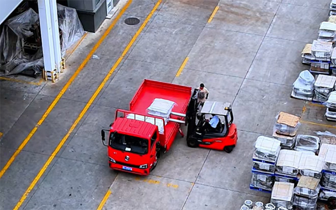 陕汽德龍G200 不止“好开 更能“稳赚 陕汽德龍G200 不止“好开 更能“稳赚