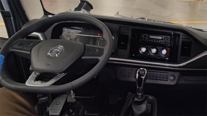 陕汽德龍G200 不止“好开 更能“稳赚 陕汽德龍G200 不止“好开 更能“稳赚