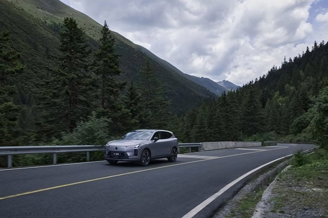 沃尔沃9月销量达12802辆 全新XC70引领理性豪华新能源新格局 沃尔沃9月销量达12802辆 全新XC70引领理性豪华新能源新格局