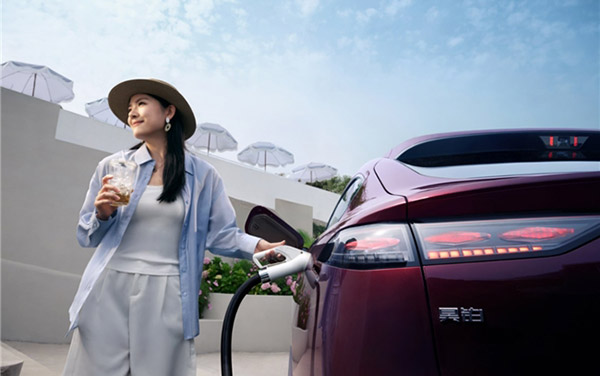 纯电家用，何以安心？昊铂HT用“长效权益”和“实用科技”交卷