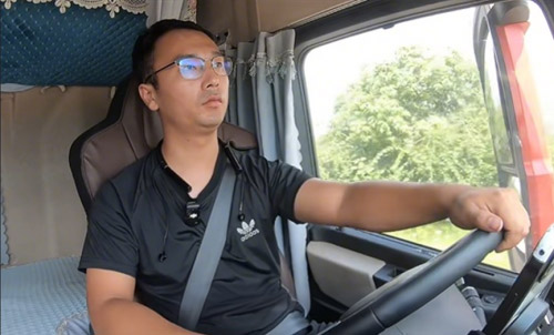 欧曼星辉动力燃气车为苏师傅带来舒适安稳双保障