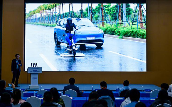 中汽研实测满分认证!鸿蒙智行全系安全硬实力破局行业乱象