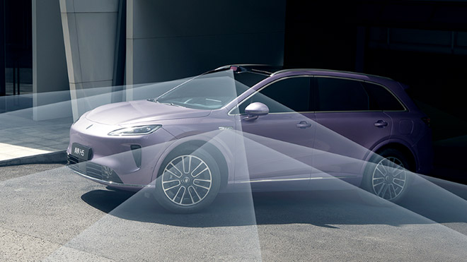 中汽研实测满分认证 鸿蒙智行全系安全硬实力