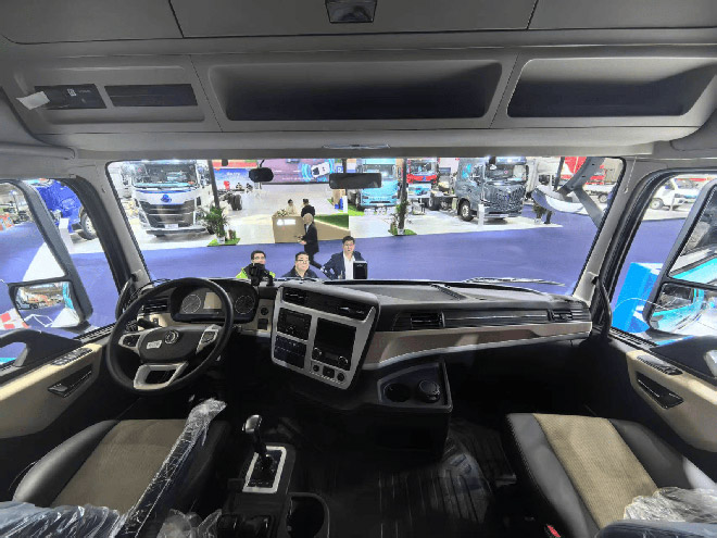 上绿牌 续航无忧 东风天龙KL增程混动重卡