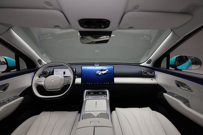 风云T9L亮相广州车展成焦点 棚拍预演东方美学盛宴