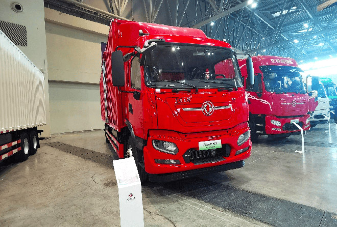 东风天锦KRe（平顶）电动载货车