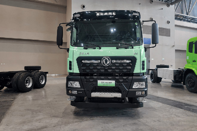 矿石运输新生态  东风KT9C 纯电自卸车