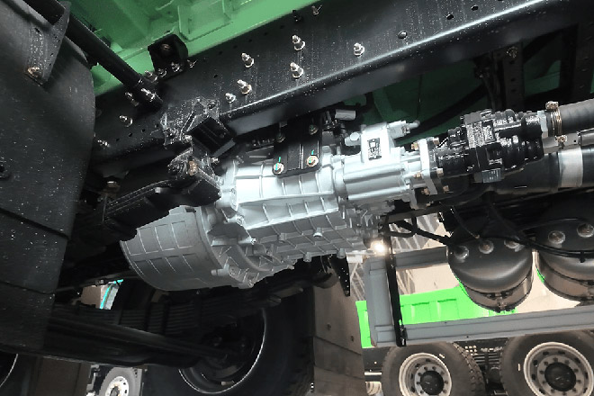 矿石运输新生态  东风KT9C 纯电自卸车