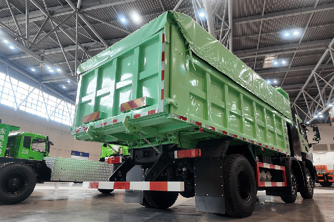 矿石运输新生态  东风KT9C 纯电自卸车