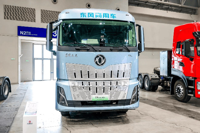 东风天龙KL资源运输纯电牵引车 东风天龙KL资源运输纯电牵引车