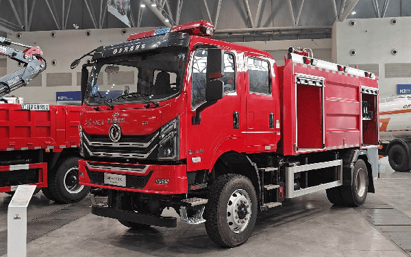 助力东风商用车抢占细分赛道 东风新疆7款新品亮相2026合作伙伴大会