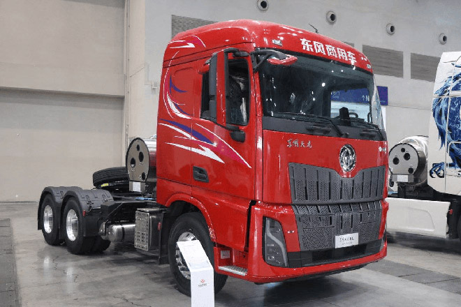 东风商用车2026年合作伙伴大会全新平台亮相  剑指17.6万台