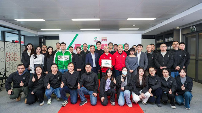 三头六臂&嘉实多战略签约圆满礼成 三头六臂&嘉实多战略签约圆满礼成