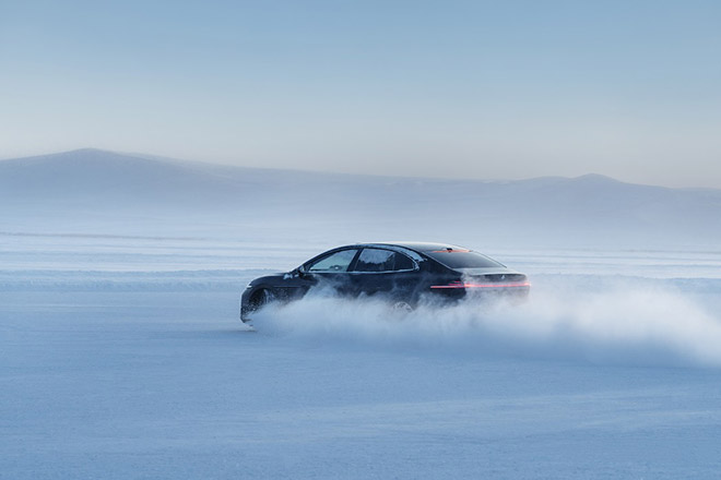 冰雪上的稳控实力派 昊铂A800三电机四驱带来顶级驾驶享受