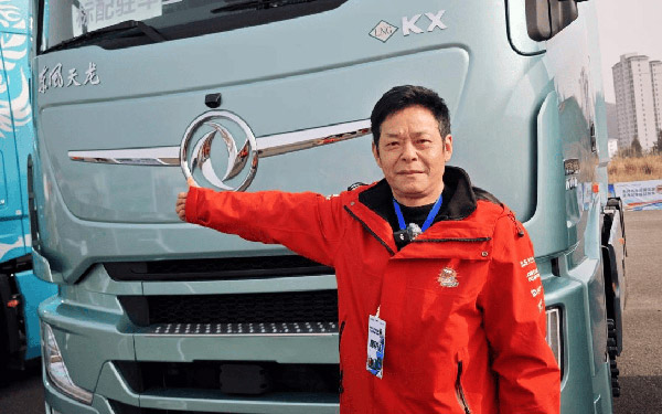 物流老兵陶有武钟爱东风商用车：省油、多赚、服务周到