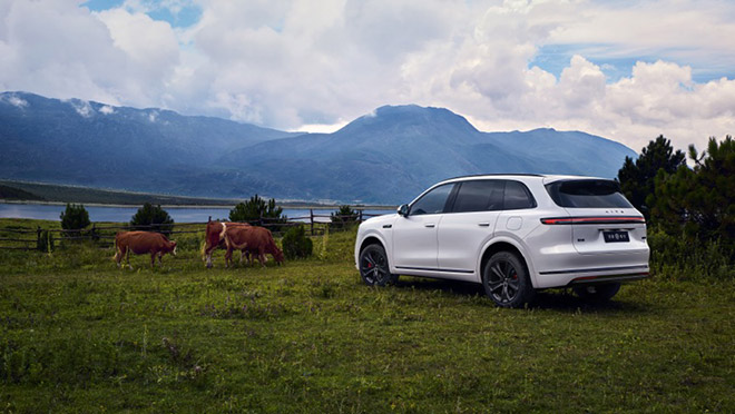 不止安全与智能 解码问界M7圈粉家庭用户的核心密码