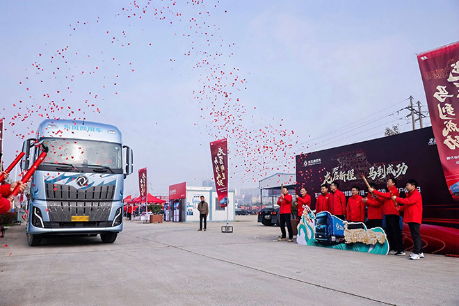 实况试驾东风天龙新KL，硬核实测龙擎3.0⁺真实力