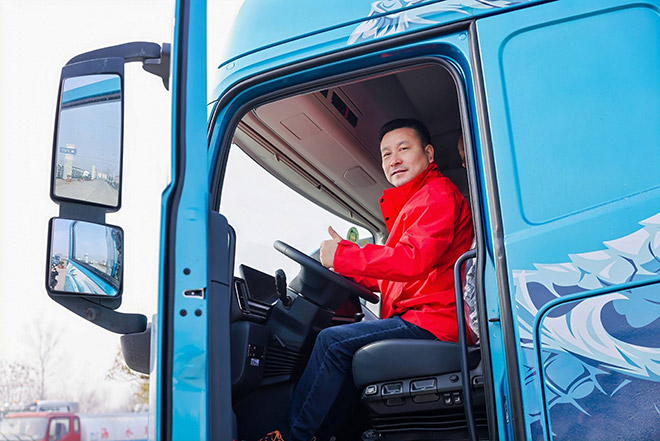 实况试驾东风天龙新KL，硬核实测龙擎3.0⁺真实力