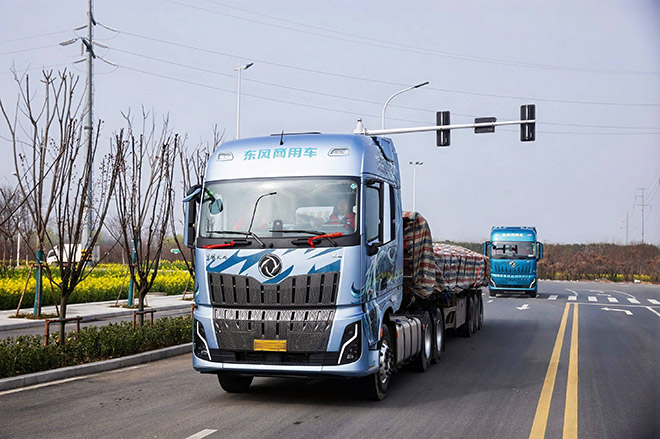 实况试驾东风天龙新KL，硬核实测龙擎3.0⁺真实力