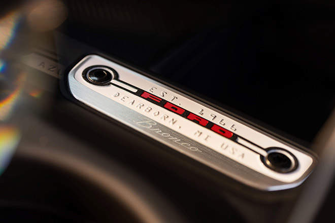 “Bronco”专属身份铭牌