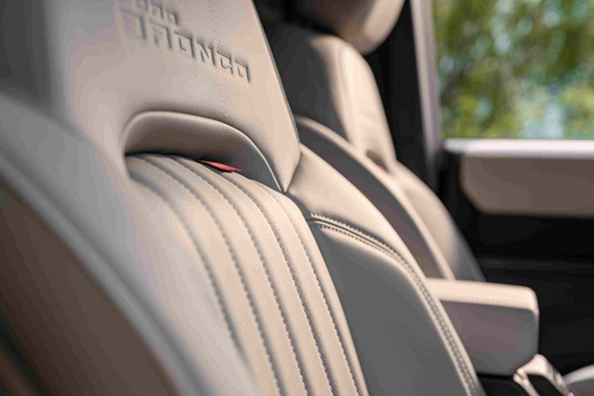 绗缝工艺皮质座椅