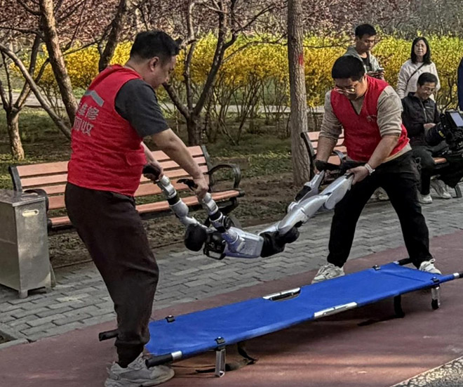 从服务人类到服务机器人 图雅诺解锁“机器人救护车”新身份