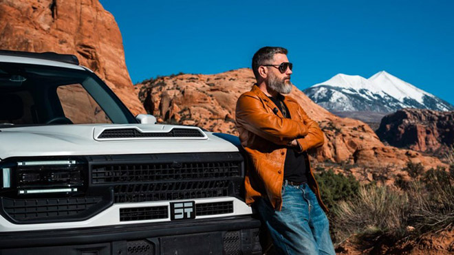 演员曹操现场体验纵横G700