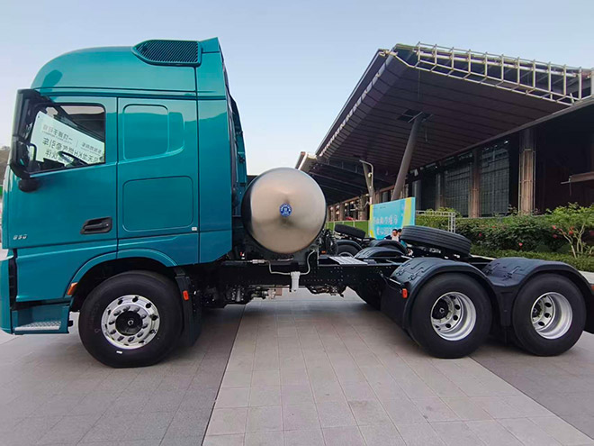 硬核双车亮相堰马 东风商用车两大主力车型领跑物流运输新赛道 