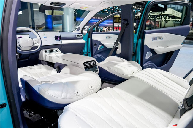  风云T9L北京车展人气高涨