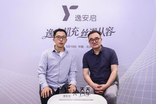逸安启 CTO 王静 右:天天汽车 CEO 徐锋 逸安启 CTO 王静 右:天天汽车 CEO 徐锋