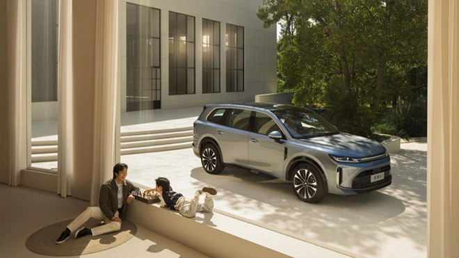 20万级大六座SUV 华境S安全指数领先同级